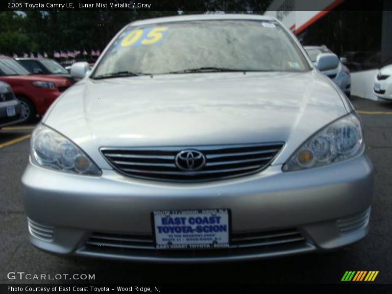 Lunar Mist Metallic / Gray 2005 Toyota Camry LE