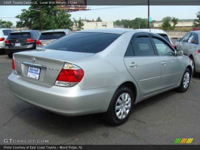 Lunar Mist Metallic / Gray 2005 Toyota Camry LE