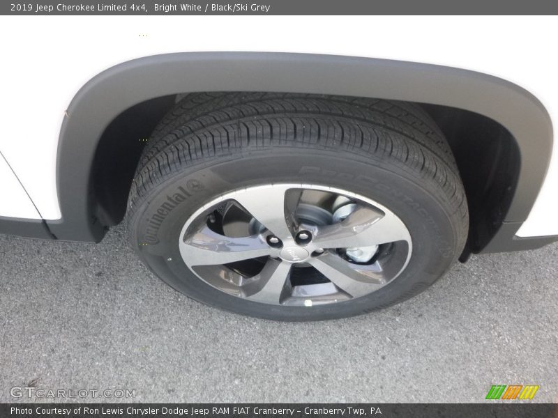 Bright White / Black/Ski Grey 2019 Jeep Cherokee Limited 4x4