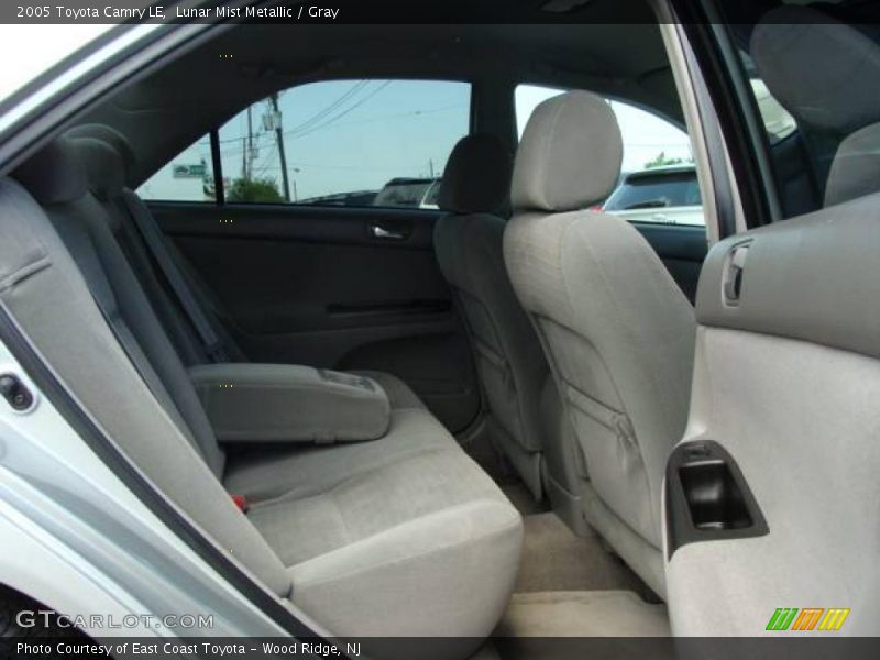 Lunar Mist Metallic / Gray 2005 Toyota Camry LE