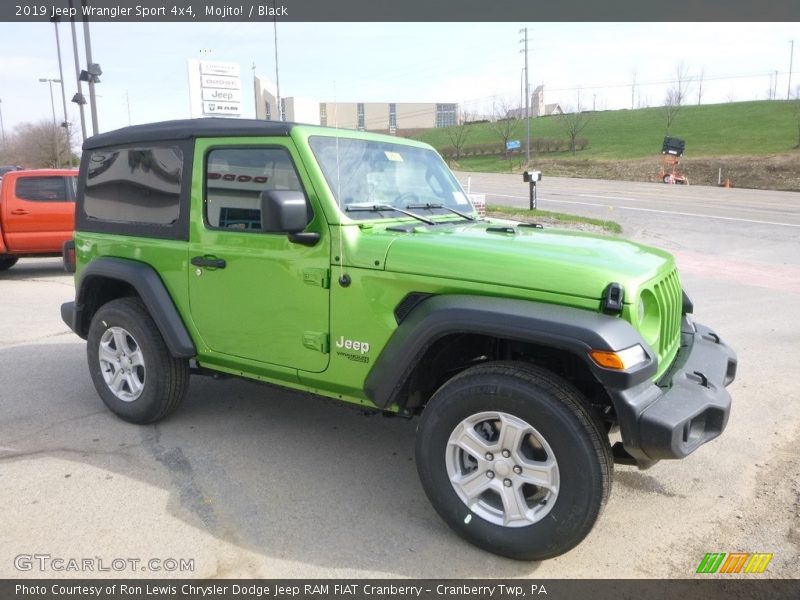 Front 3/4 View of 2019 Wrangler Sport 4x4