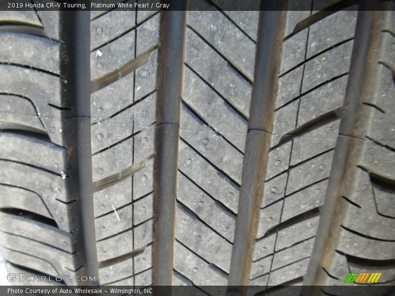 Platinum White Pearl / Gray 2019 Honda CR-V Touring