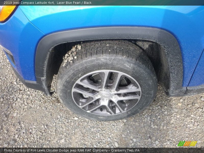 Laser Blue Pearl / Black 2019 Jeep Compass Latitude 4x4