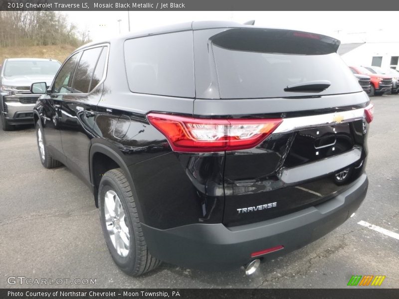 Mosaic Black Metallic / Jet Black 2019 Chevrolet Traverse LS