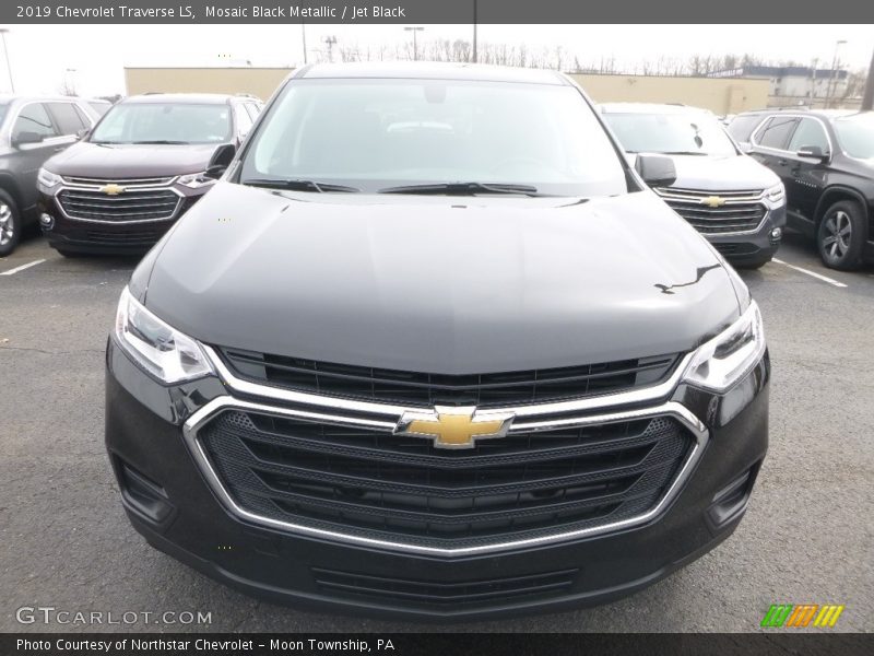 Mosaic Black Metallic / Jet Black 2019 Chevrolet Traverse LS