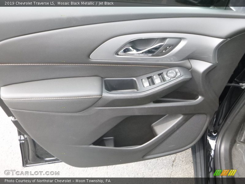 Mosaic Black Metallic / Jet Black 2019 Chevrolet Traverse LS