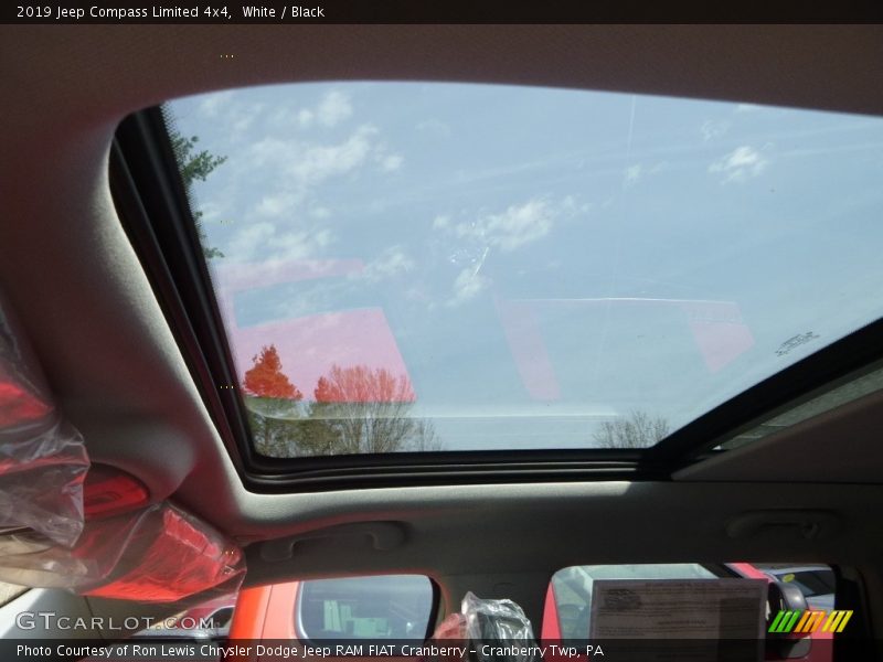 White / Black 2019 Jeep Compass Limited 4x4