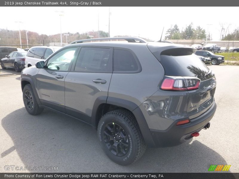 Sting-Gray / Black 2019 Jeep Cherokee Trailhawk 4x4