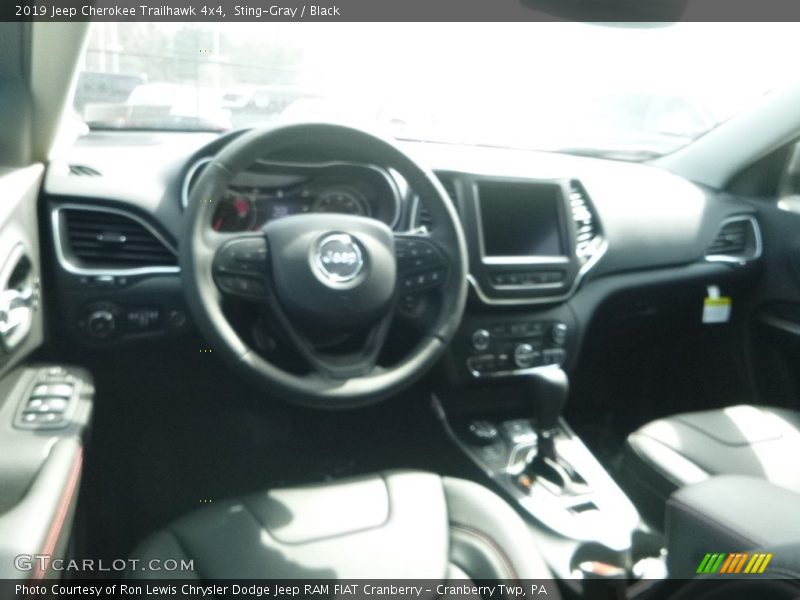 Sting-Gray / Black 2019 Jeep Cherokee Trailhawk 4x4