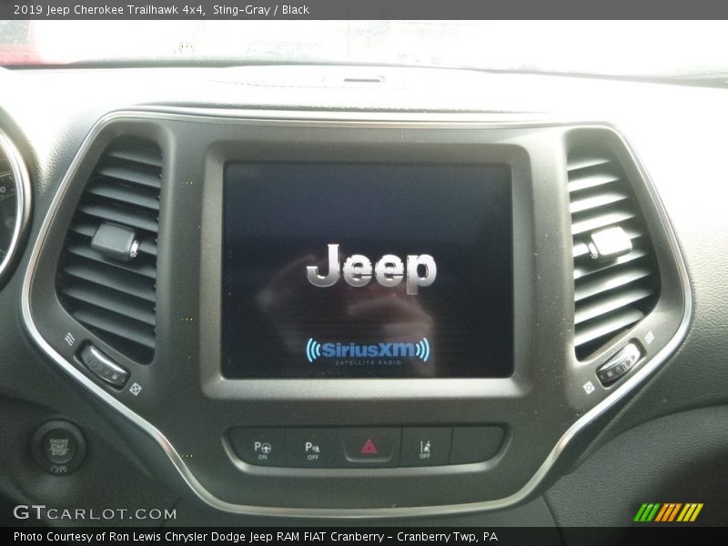 Sting-Gray / Black 2019 Jeep Cherokee Trailhawk 4x4
