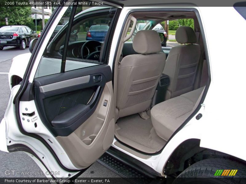 Natural White / Taupe 2006 Toyota 4Runner SR5 4x4