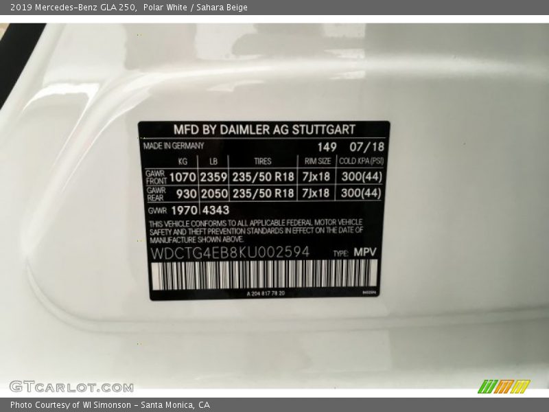 Polar White / Sahara Beige 2019 Mercedes-Benz GLA 250