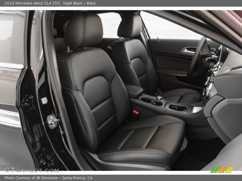 Night Black / Black 2019 Mercedes-Benz GLA 250
