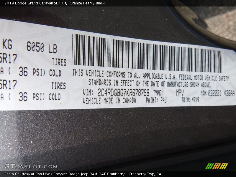 Granite Pearl / Black 2019 Dodge Grand Caravan SE Plus
