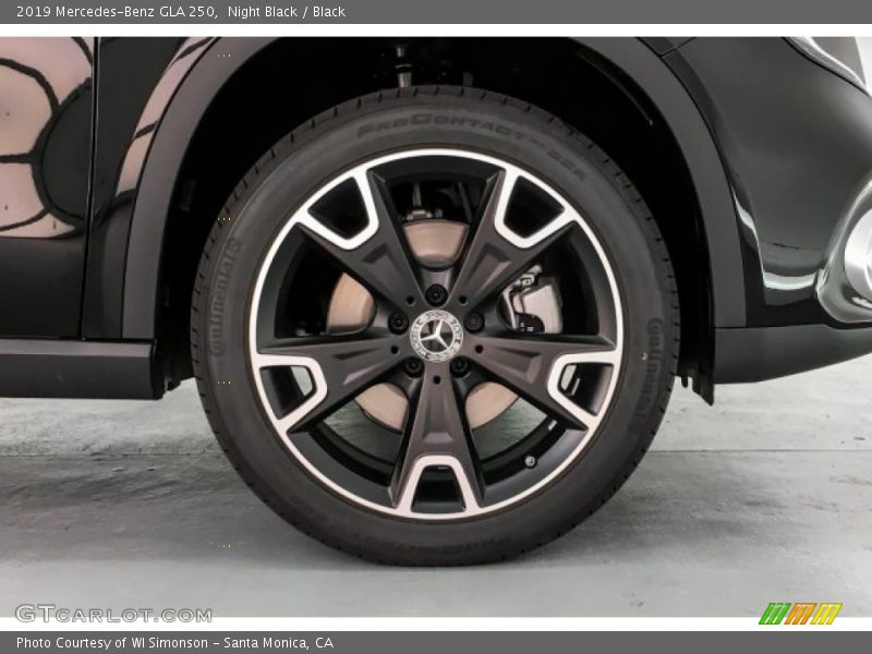 Night Black / Black 2019 Mercedes-Benz GLA 250