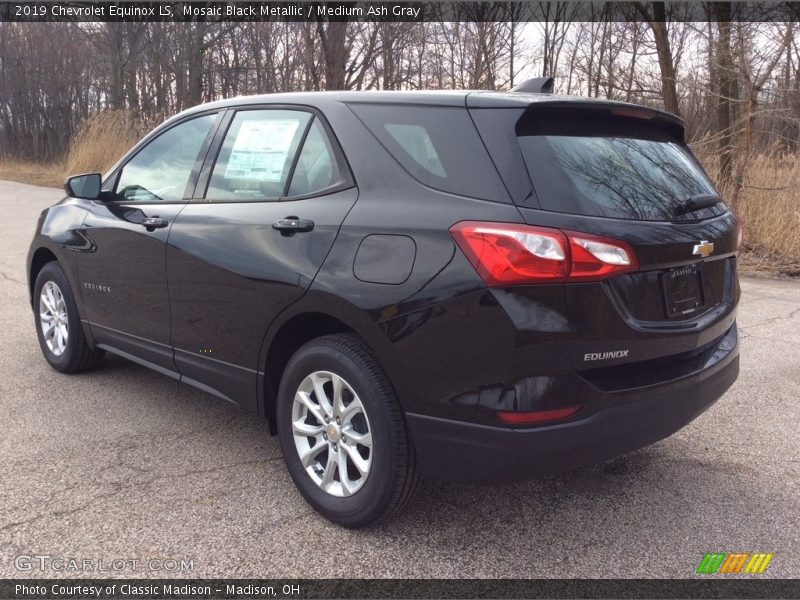 Mosaic Black Metallic / Medium Ash Gray 2019 Chevrolet Equinox LS