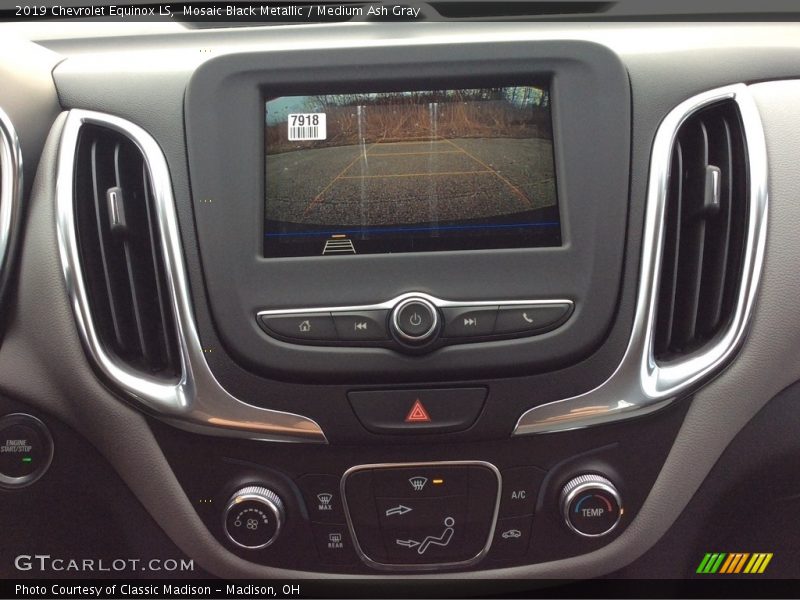 Mosaic Black Metallic / Medium Ash Gray 2019 Chevrolet Equinox LS