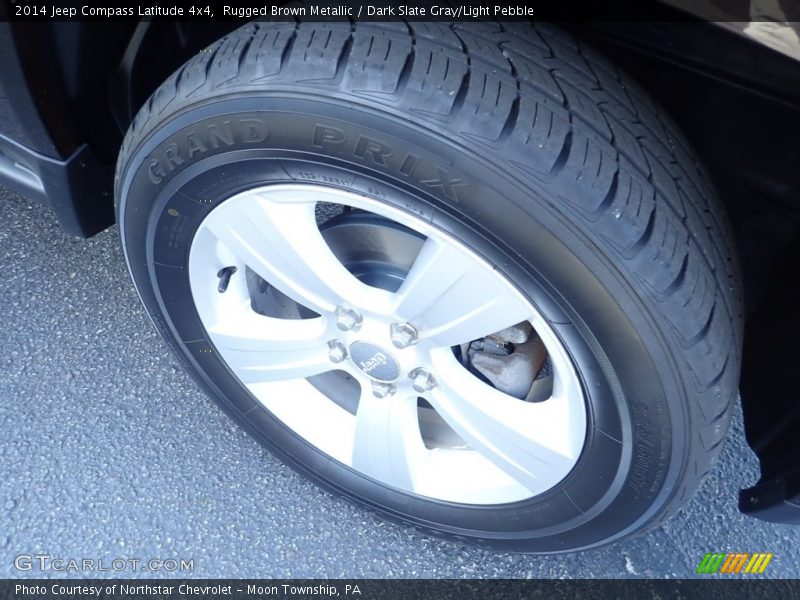 Rugged Brown Metallic / Dark Slate Gray/Light Pebble 2014 Jeep Compass Latitude 4x4