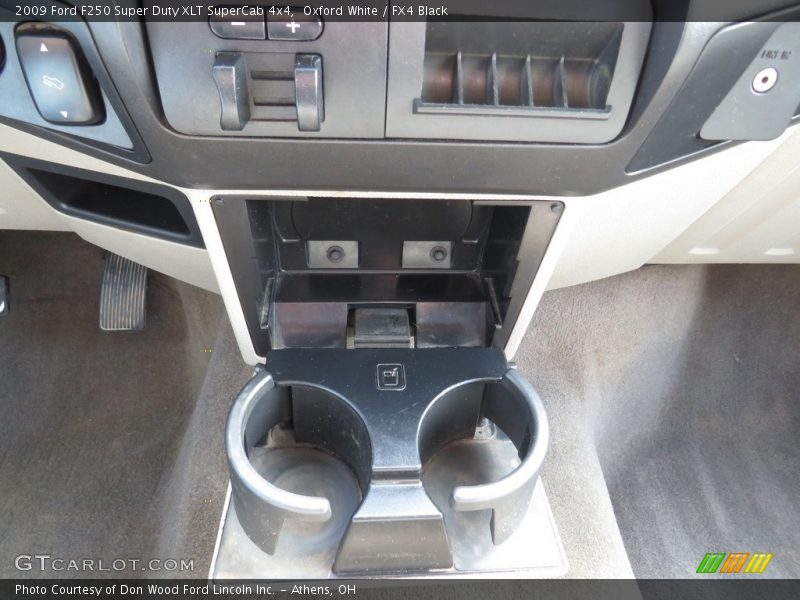 Oxford White / FX4 Black 2009 Ford F250 Super Duty XLT SuperCab 4x4