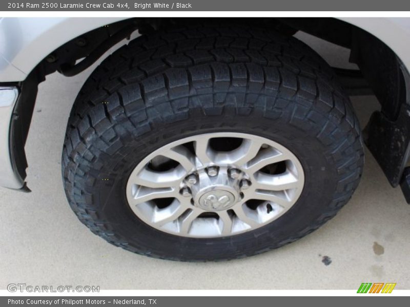 Bright White / Black 2014 Ram 2500 Laramie Crew Cab 4x4