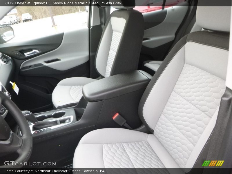 Sandy Ridge Metallic / Medium Ash Gray 2019 Chevrolet Equinox LS