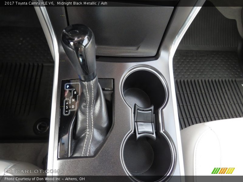 Midnight Black Metallic / Ash 2017 Toyota Camry XLE V6
