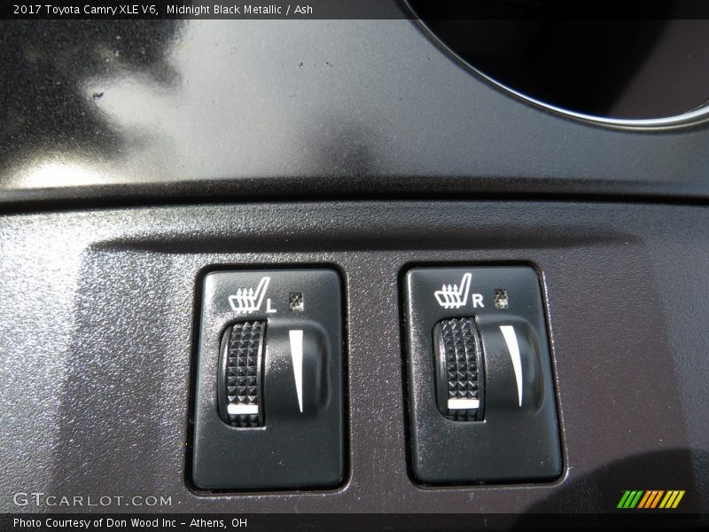 Midnight Black Metallic / Ash 2017 Toyota Camry XLE V6