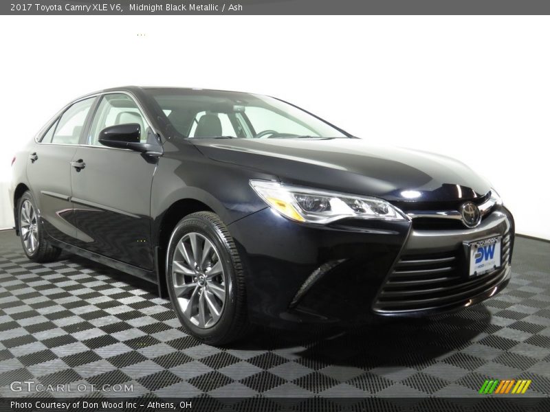 Midnight Black Metallic / Ash 2017 Toyota Camry XLE V6
