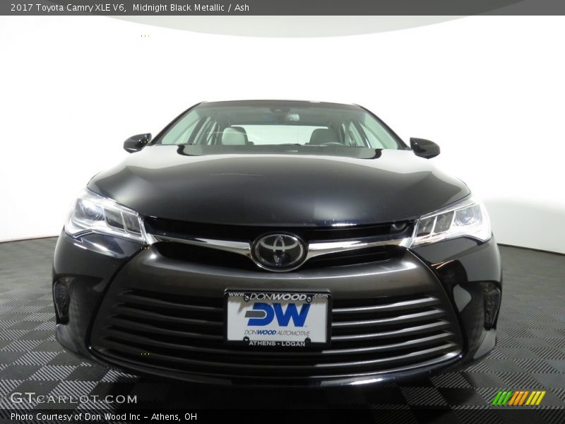 Midnight Black Metallic / Ash 2017 Toyota Camry XLE V6