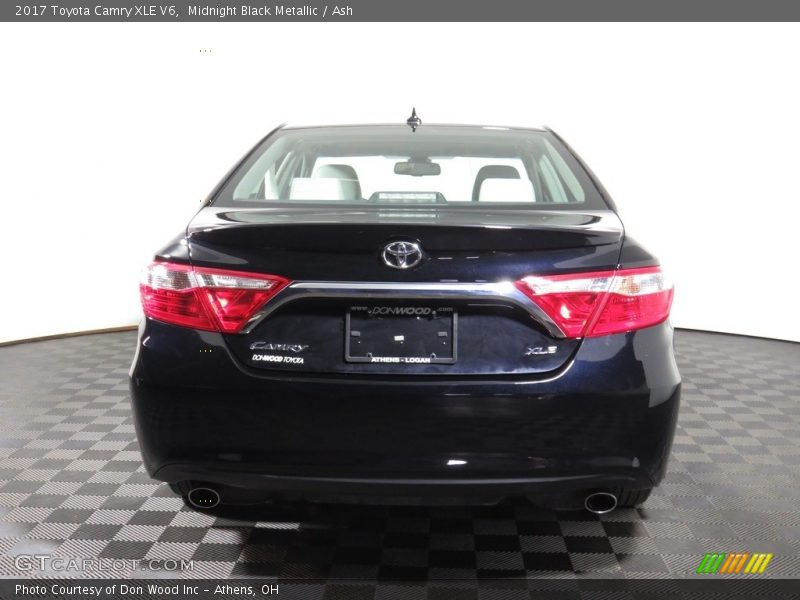Midnight Black Metallic / Ash 2017 Toyota Camry XLE V6