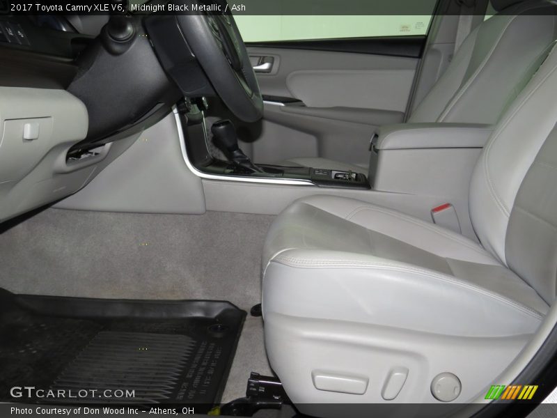 Midnight Black Metallic / Ash 2017 Toyota Camry XLE V6