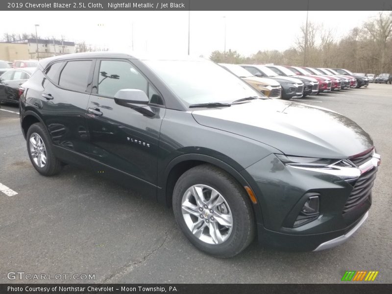 Front 3/4 View of 2019 Blazer 2.5L Cloth