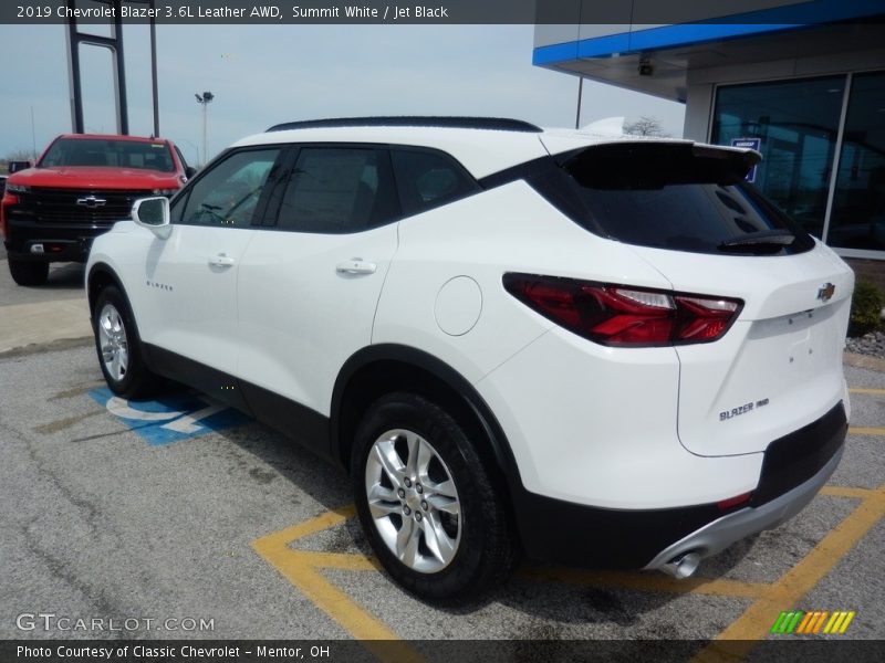 Summit White / Jet Black 2019 Chevrolet Blazer 3.6L Leather AWD