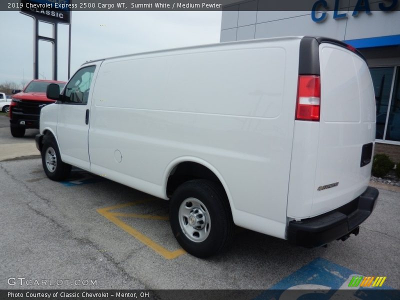 Summit White / Medium Pewter 2019 Chevrolet Express 2500 Cargo WT