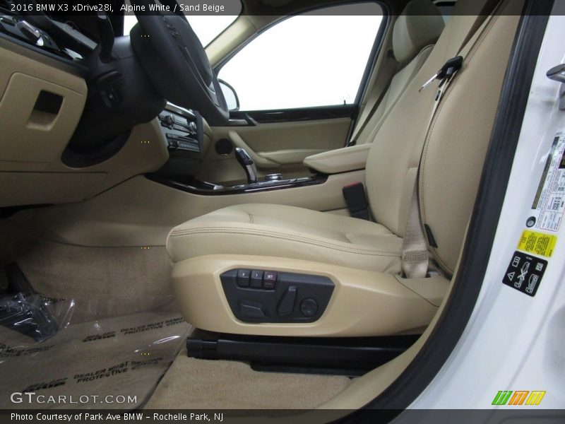 Alpine White / Sand Beige 2016 BMW X3 xDrive28i