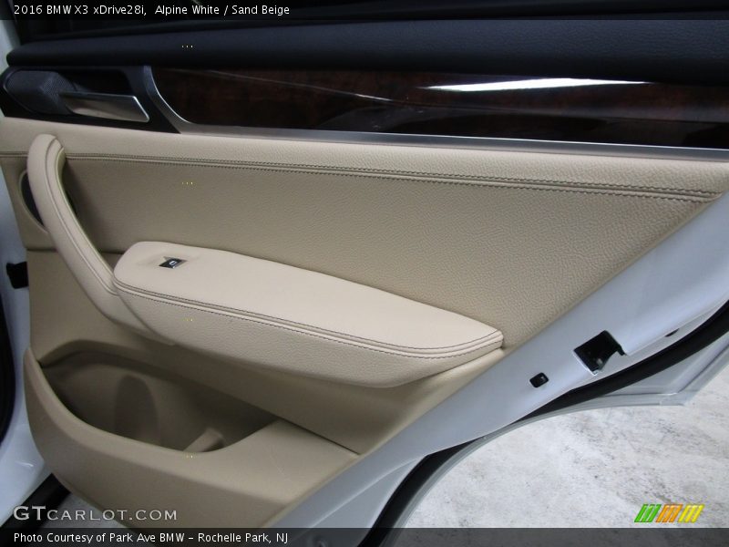 Alpine White / Sand Beige 2016 BMW X3 xDrive28i