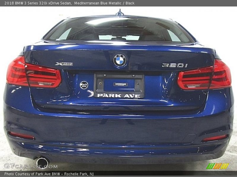 Mediterranean Blue Metallic / Black 2018 BMW 3 Series 320i xDrive Sedan