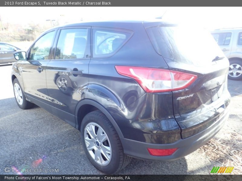 Tuxedo Black Metallic / Charcoal Black 2013 Ford Escape S