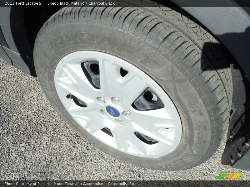 Tuxedo Black Metallic / Charcoal Black 2013 Ford Escape S