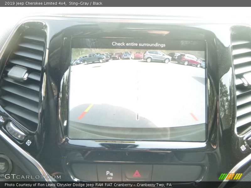 Sting-Gray / Black 2019 Jeep Cherokee Limited 4x4