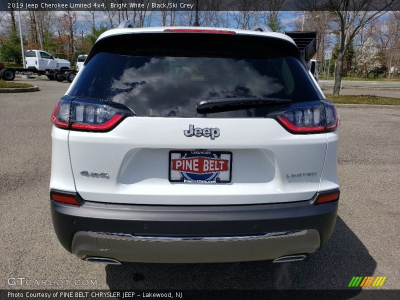 Bright White / Black/Ski Grey 2019 Jeep Cherokee Limited 4x4
