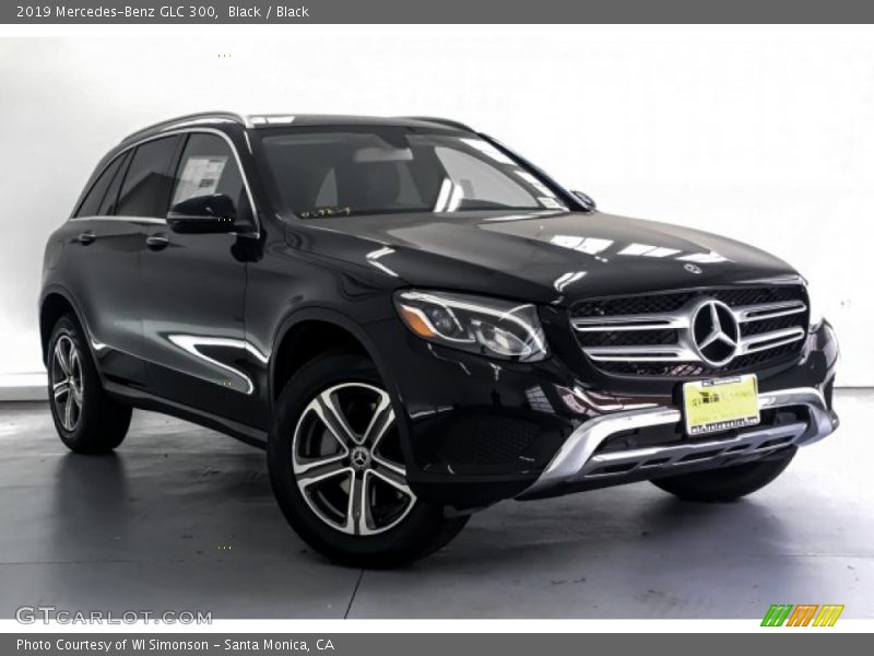 Black / Black 2019 Mercedes-Benz GLC 300