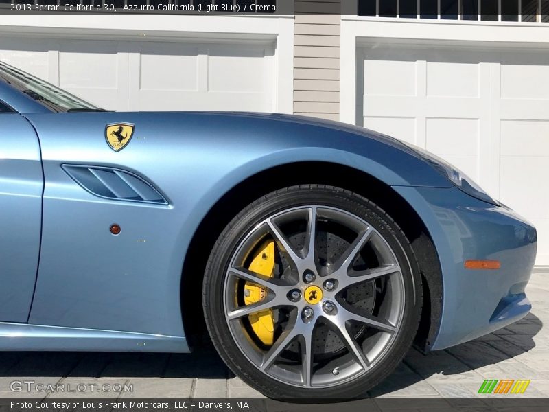 Azzurro California (Light Blue) / Crema 2013 Ferrari California 30