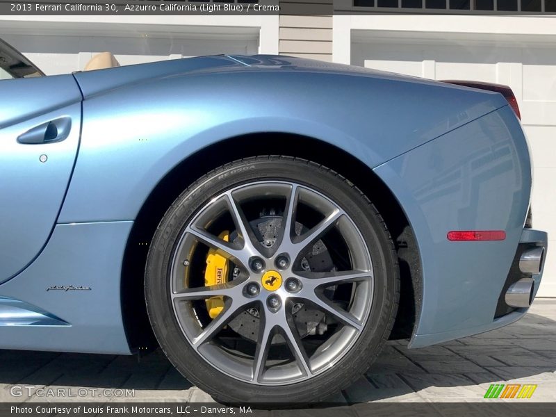 Azzurro California (Light Blue) / Crema 2013 Ferrari California 30