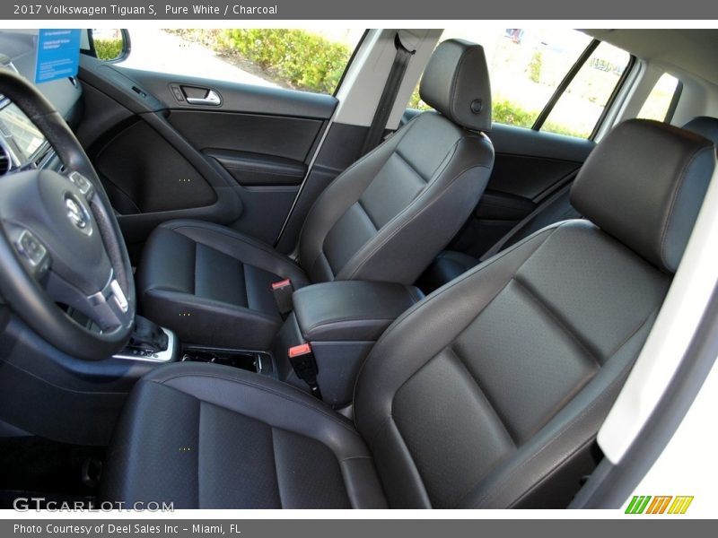 Pure White / Charcoal 2017 Volkswagen Tiguan S