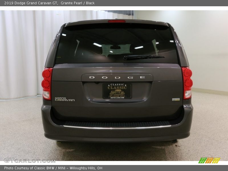 Granite Pearl / Black 2019 Dodge Grand Caravan GT