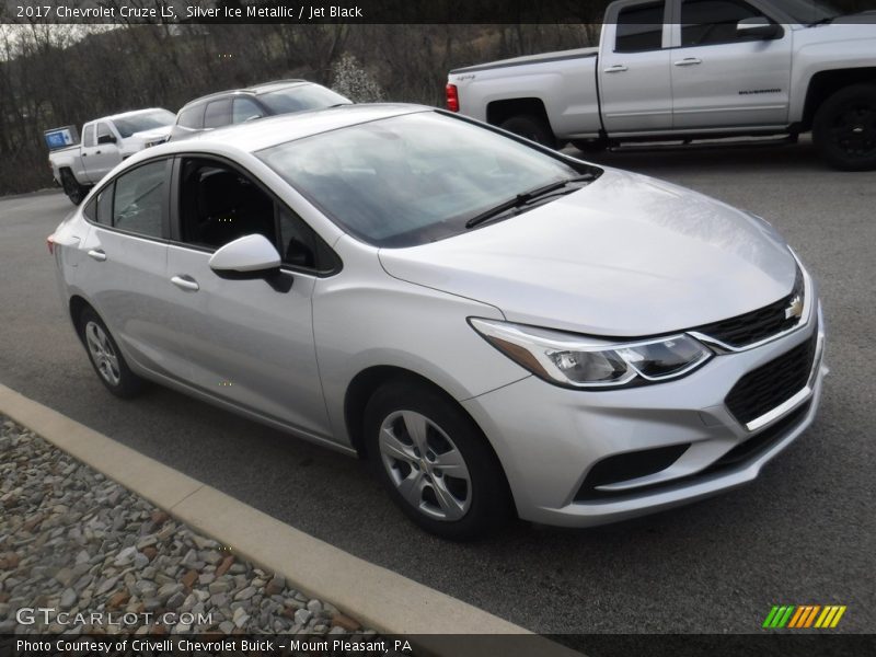 Silver Ice Metallic / Jet Black 2017 Chevrolet Cruze LS