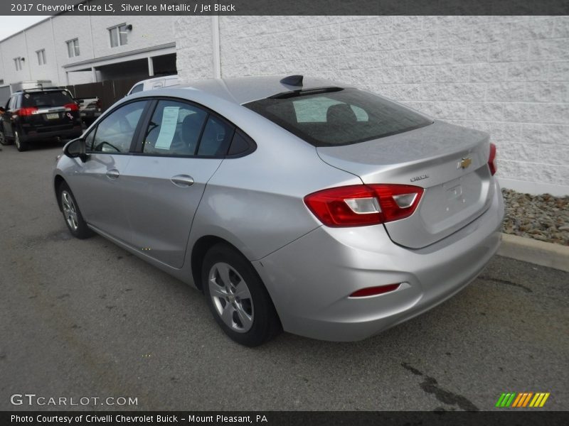 Silver Ice Metallic / Jet Black 2017 Chevrolet Cruze LS