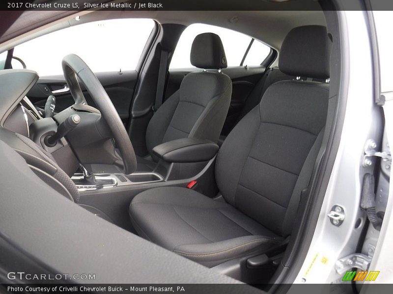 Silver Ice Metallic / Jet Black 2017 Chevrolet Cruze LS