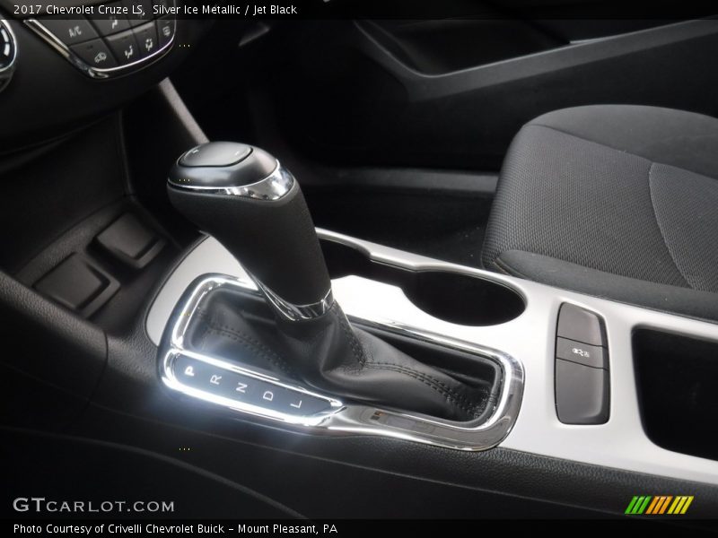 Silver Ice Metallic / Jet Black 2017 Chevrolet Cruze LS